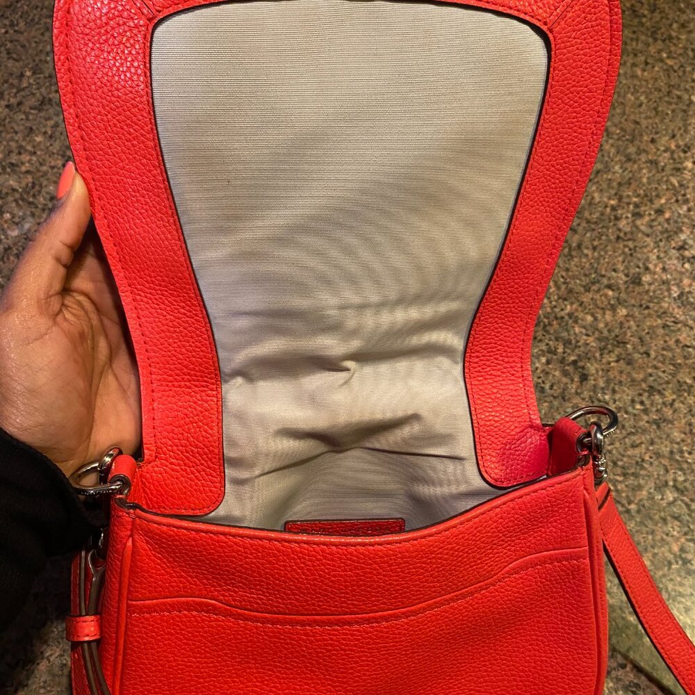 Marc Jacobs Poppy Red Crossbody - Picture 7 of 9